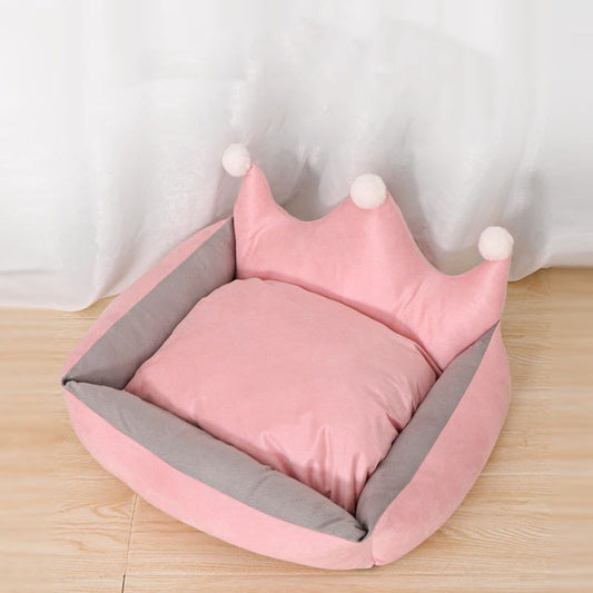 CrownNest™ – The Royal Comfort Bed for Your Pet